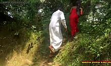 Το υγρό μουνί μιας Αφρικανίδας χωρικής κοπέλας πηδιέται από το μεγάλο μου μαύρο πέος